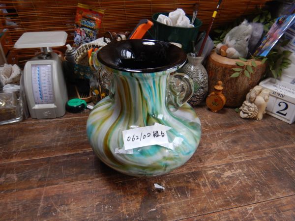 ガラス　花器062102 緑白大体21H22CM 花瓶　壺　ポット　日本製　MADE IN JAPAN 昭和レトロ　可愛い　CRAFT GLASS　一点もの　インテリア_画像1
