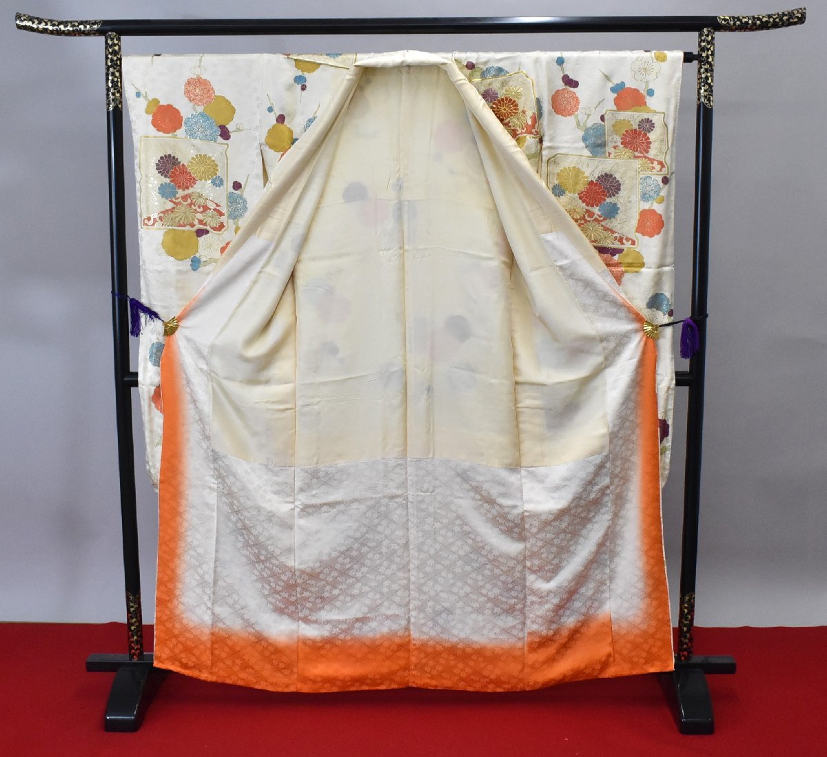 [ Sakura garden . clothes shop ] long-sleeved kimono coming-of-age ceremony chrysanthemum plum embroidery stylish pretty wedding length 157cm sleeve length 67cm * kimono f-588