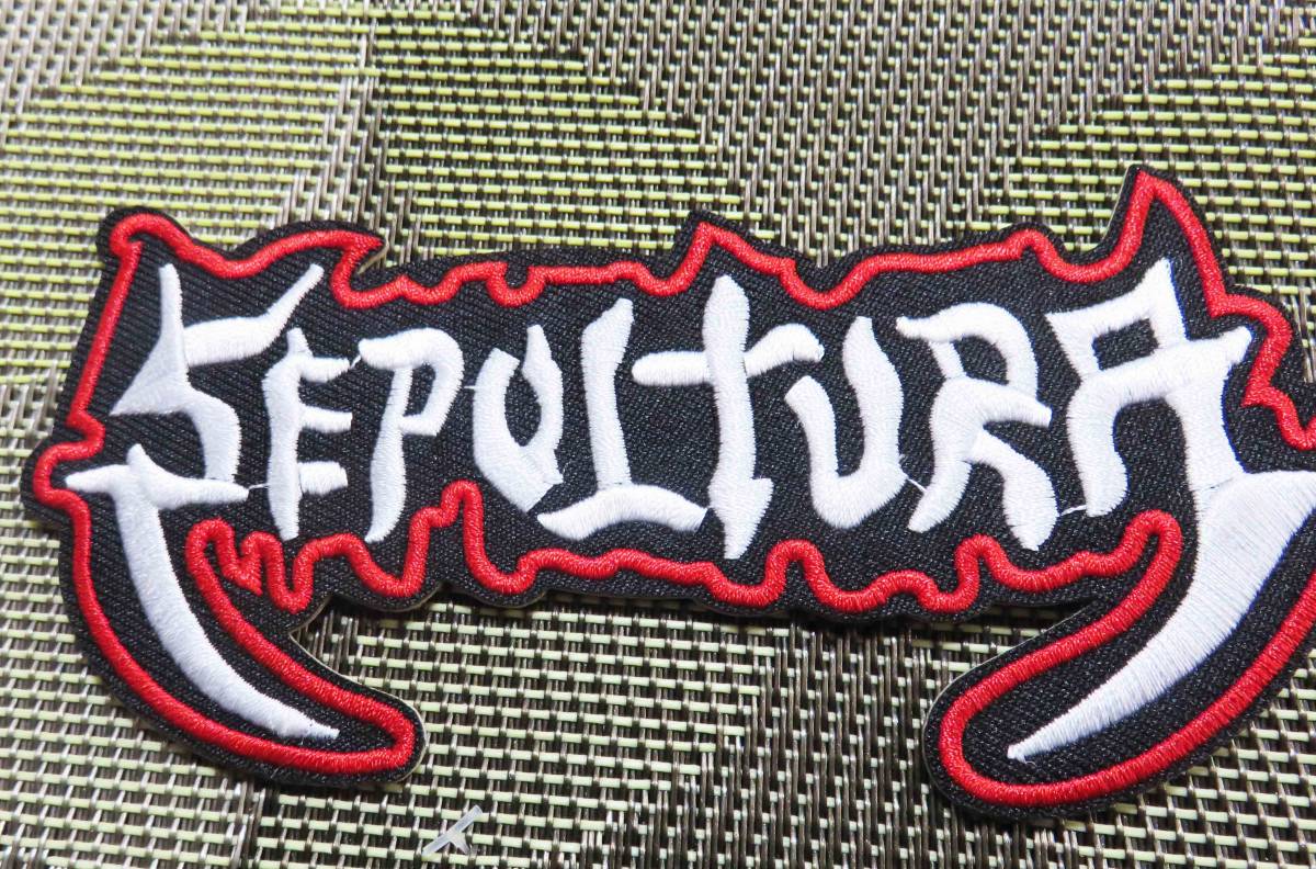 黒赤白◎牙型セパルトゥラSepulturaブラジル☆ヘヴィメタル・バンド　南米ロック・アーティスト刺繍ワッペン■音楽　ミュージック■衣服DIY