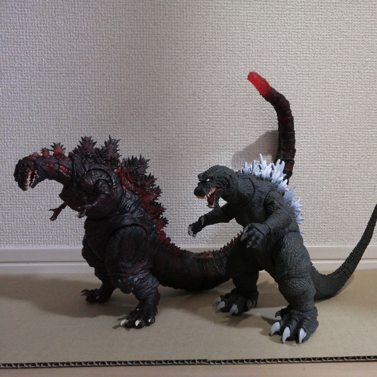 ゴジラ 2001 モンスターアーツ ネカ NECA の商品詳細 | ヤフオク