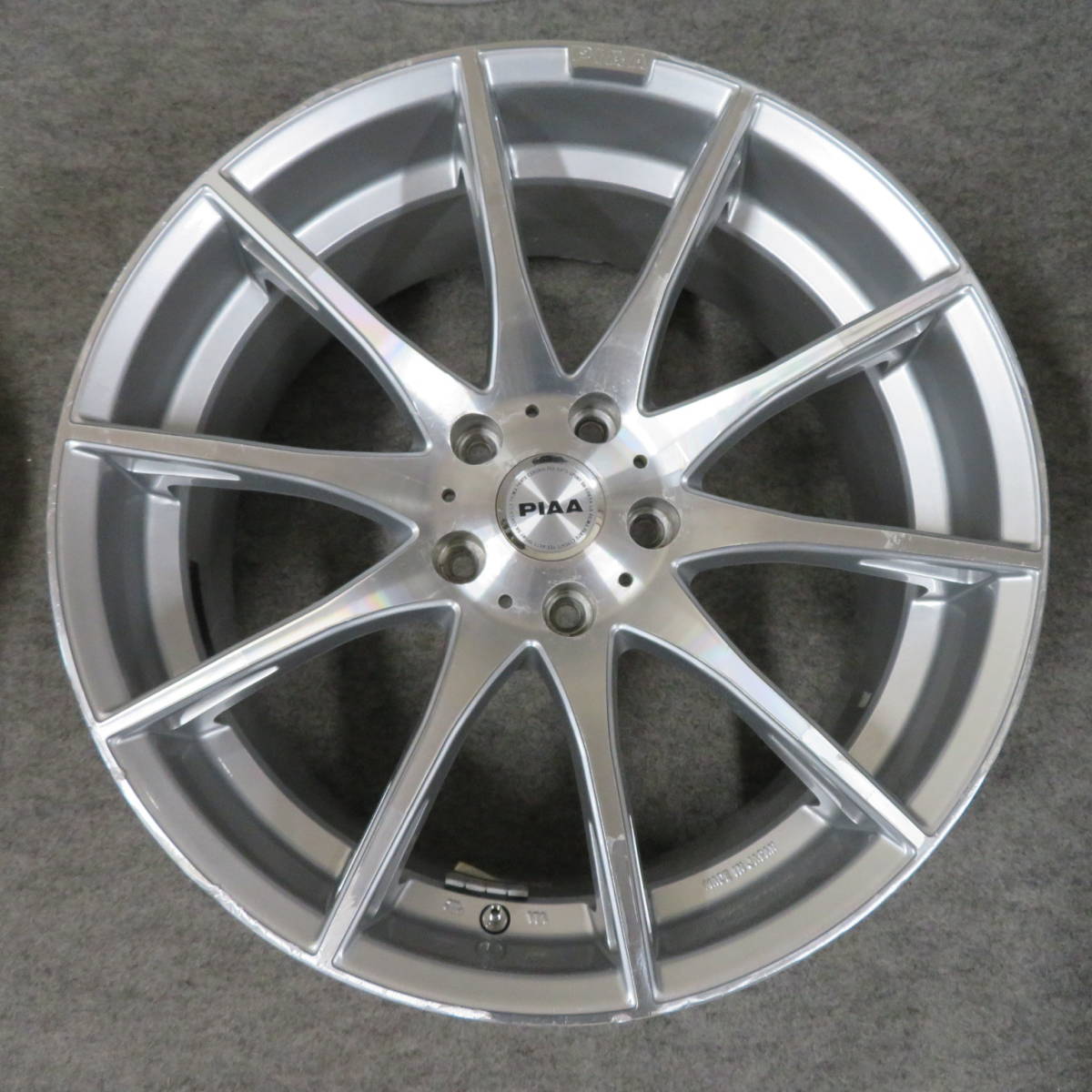 PIAA　19×8.5Ｊ+45（実測値）　5Ｈ/114.3　4本　※日本製_画像5