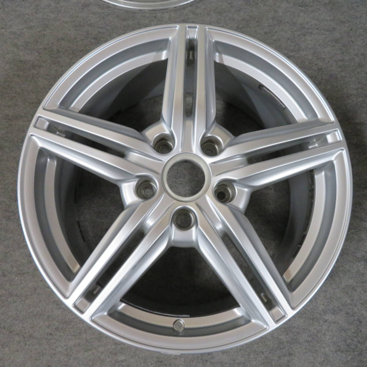 ポルシェ　958　カイエン純正　19×8.5Ｊ+59　5Ｈ/130　4本　※センターキャップ欠品_画像5