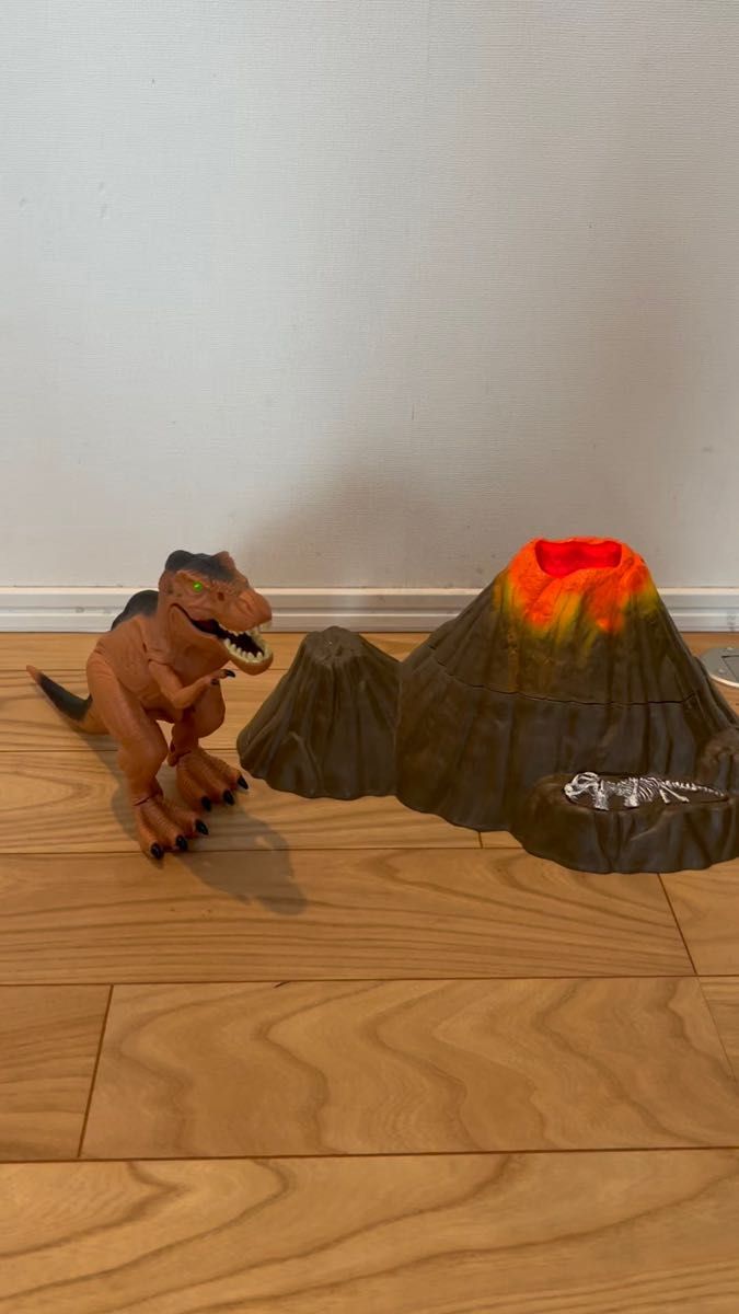 ダイナソーパーク　ライト&サウンド　T-REX 火山　動く恐竜