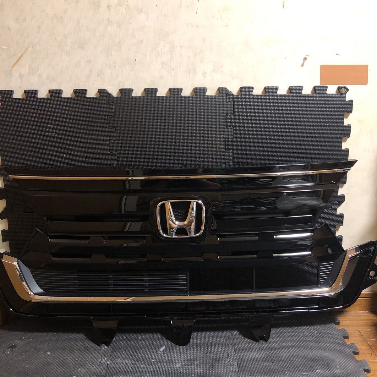 N-BOX カスタム フロントグリル 新車外し 新品 JF4 - 通販 - guianegro