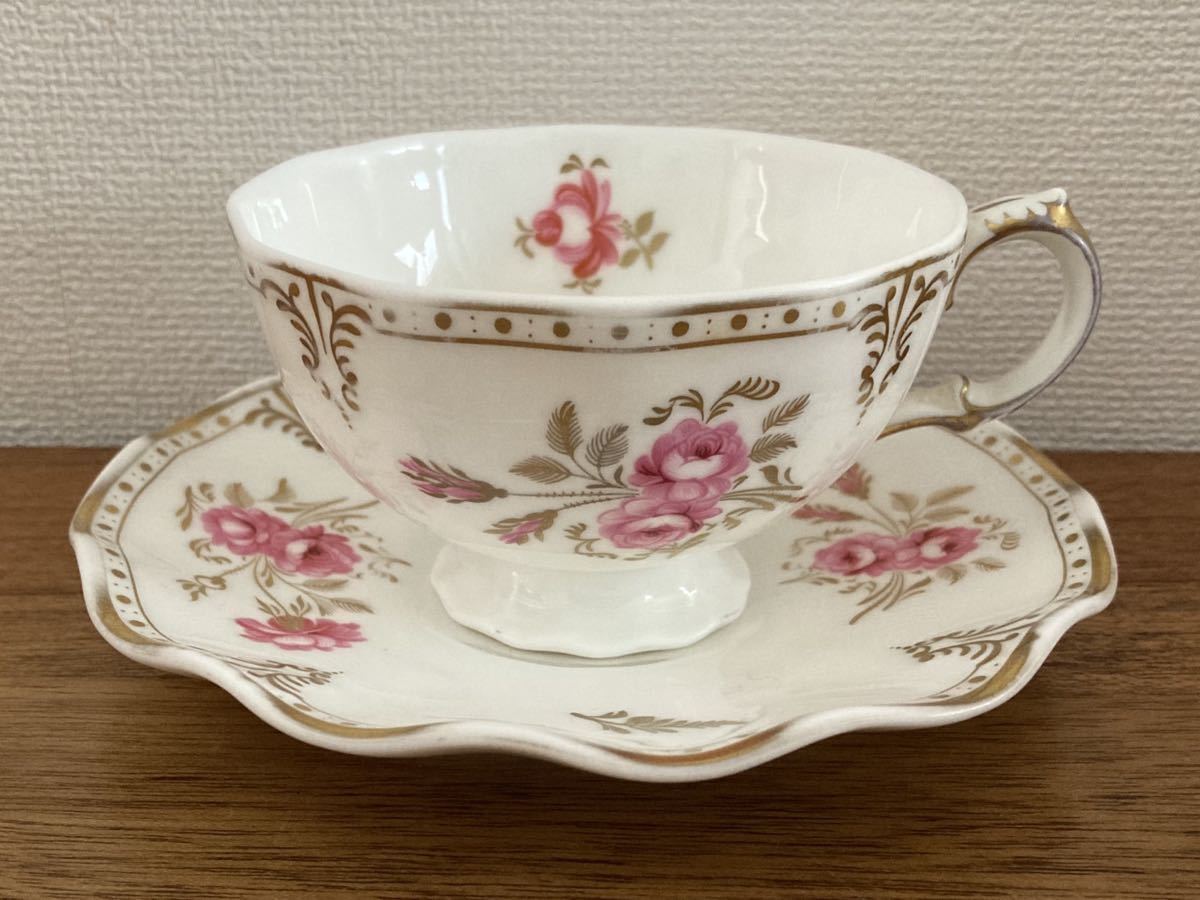 英国王室御用達　 CROWN DERBY  Pinxton Roses teacup C/S ジャンク品　送料無料