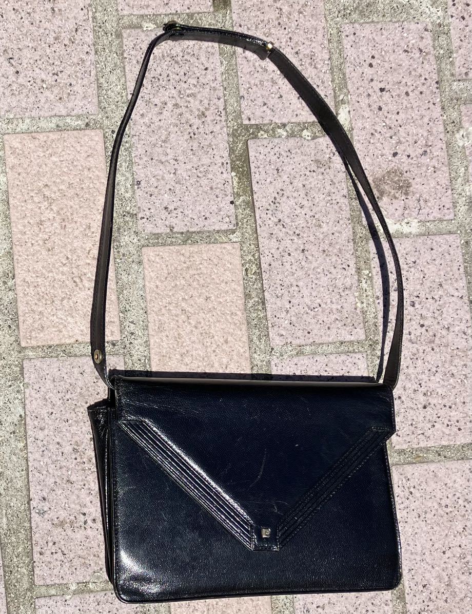 昭和レトロ品　vintage Pierre Cardin 本革のハンドバッグ　ショルダーバッグ　送料無料