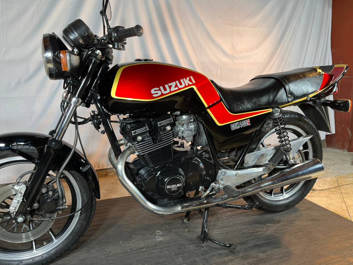 GSX400E ゴキ カタナ 大人気カラー!! スズキ SUZUKI エンジン GSX400E ゴキ カタナ 大人気カラー!! スズキ SUZUKI エンジン