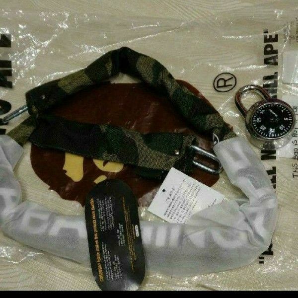 A BATHING APE 1ST CAMO CHAIN LOCK|PayPayフリマ