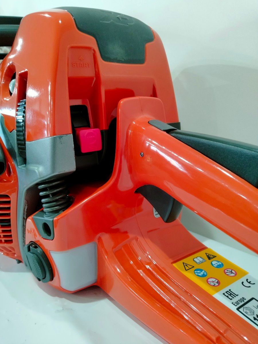 ラスト1台 大特価 最新モデル 新品 国内正規品 最強 Husqvarna ラスト1台 大特価 最新モデル 新品 国内正規品 最強 Husqvarna