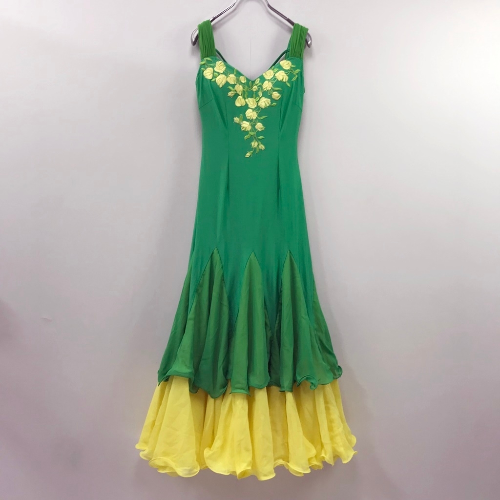 ◆お洒落な逸品◆WISH ドレス 社交ダンス 衣装 刺繍 バックオープン ノースリーブ グリーン イエロー M レディース A13 ｃ6108