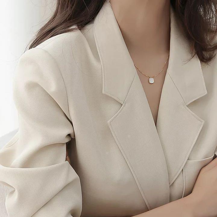 ネックレス　シェル　ホワイト×ゴールド　シンプル　レディース　アクセサリー　金　韓国　ファッション　大人　人気　普段使い　新品