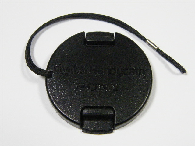 ◎ Digital Handycam SONY ソニー 58.5mm径 スナップ式 ひも付き レンズキャップ_画像1