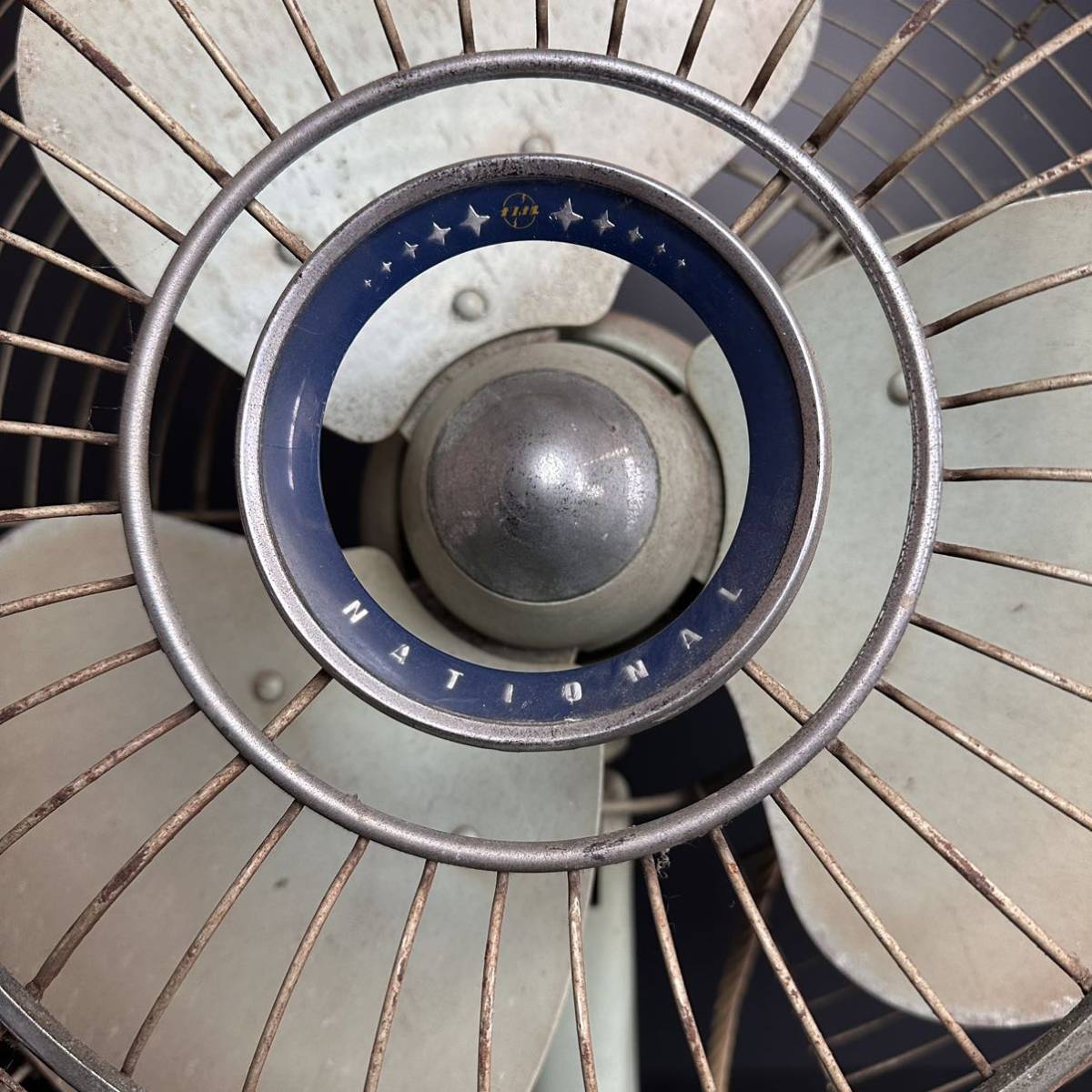 [CT408] National ナショナル ELECTRIC FAN 扇風機 40FA 3枚羽根 羽根径40cm 金属製筐体 家電 アンティーク 昭和レトロ 動作品 希少_画像3