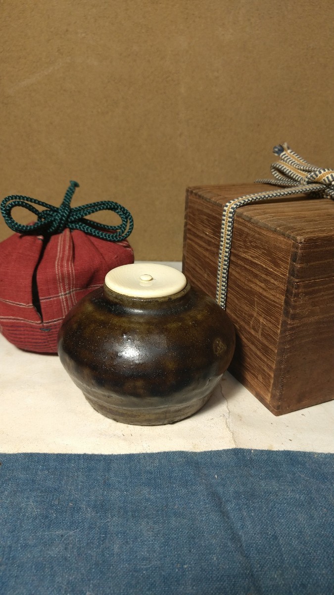 哲】古手の黒唐津茶入(伝世・桃山時代) | thehcac.org