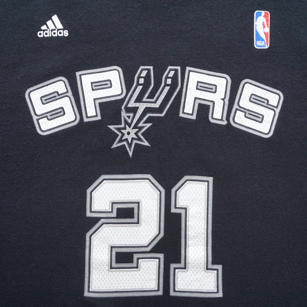 2000s adidas NBA SPURS スパーズ #21 DUNCAN ティム・ダンカン ナンバリングレタードプリントTシャツ M位 黒 バスケ USA アメリカ 古着_画像4