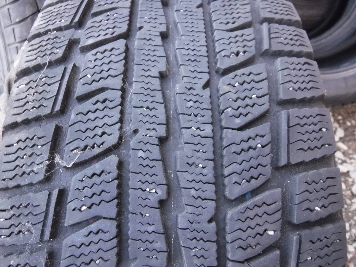 1本のみ　ダンロップ　DS-2　185/65R14 バリ物　 北海道送料880円　スタッドレス　冬タイヤ　スノータイヤ_画像1