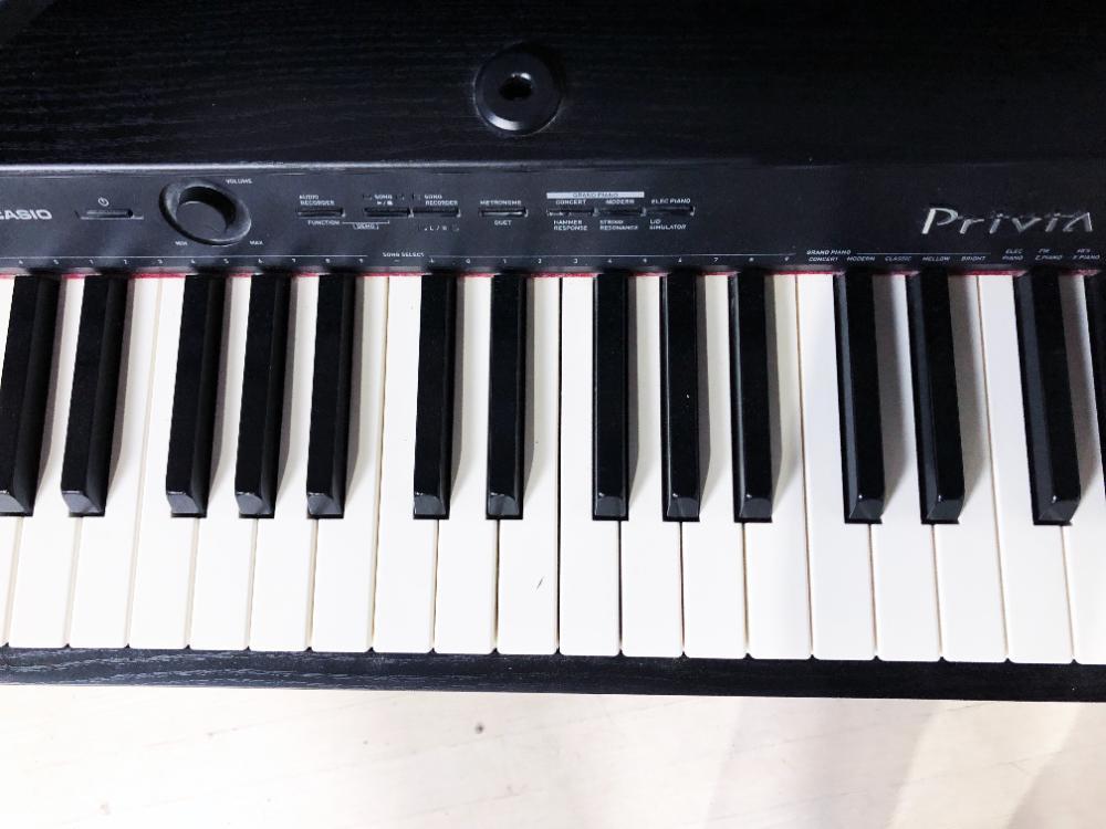 地域限定送料無料☆超美品 中古☆CASIO/カシオ 電子ピアノ Privia
