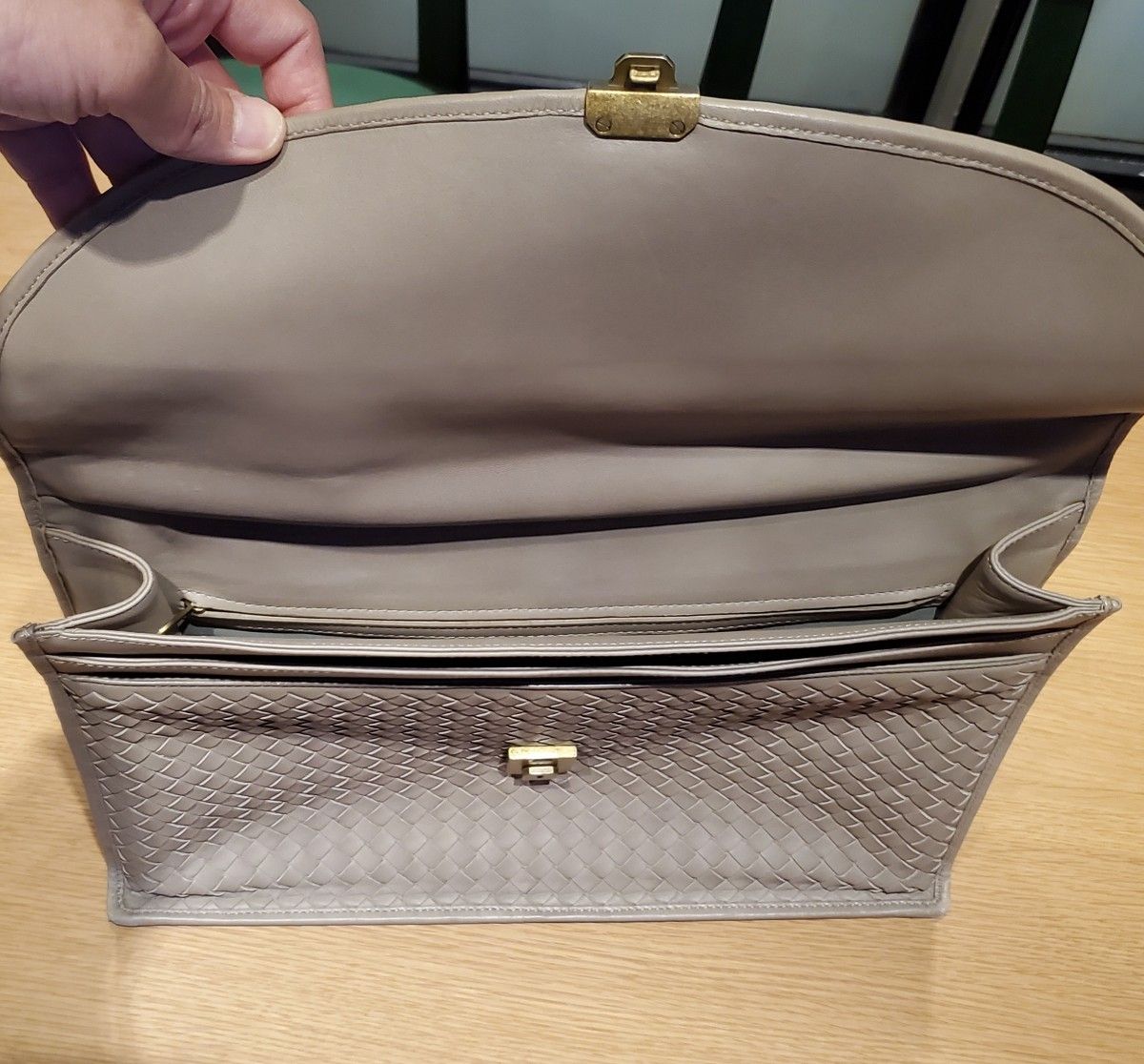 BOTTEGA VENETA ボッテガヴェネタ ビジネスバッグ ベージュ