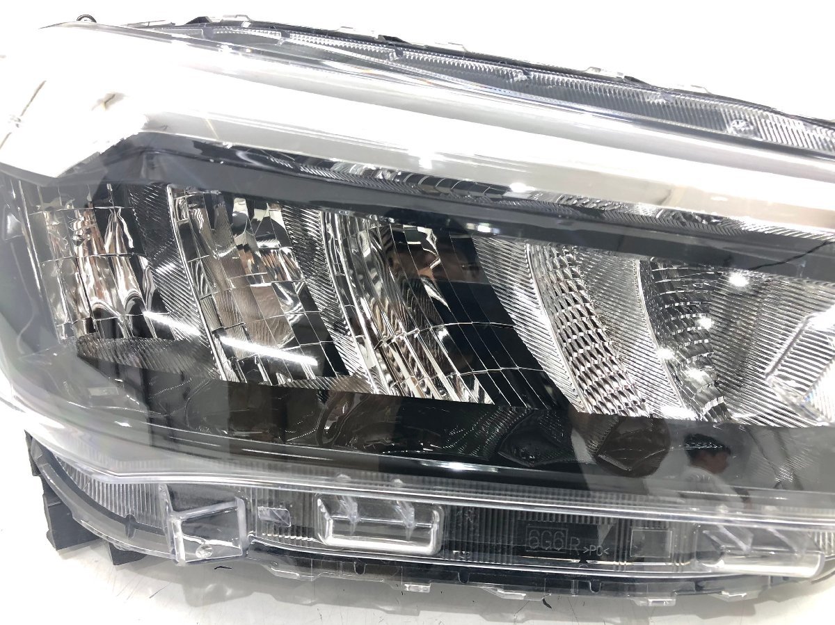 トヨタ ライズ A200A 純正 ヘッドランプ 右 LED ICHIKOH1990 刻印LE1（62A-26m）_画像4