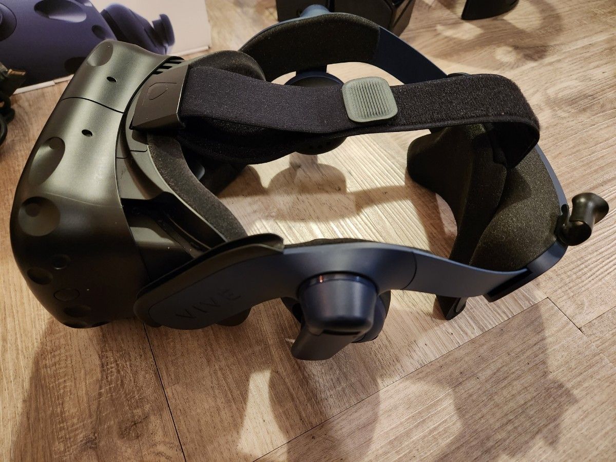 lidenskab arbejdsløshed på en ferie HTC VIVE Pro 2 フルセット 品 VR | alfasaac.com