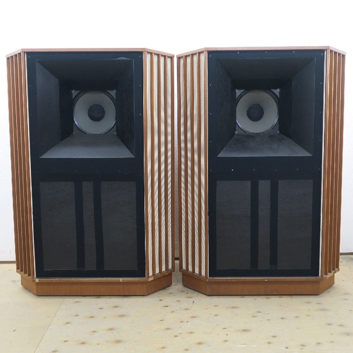 税込?送料無料】 【現状】タンノイ TANNOY Autograph K3808 TEAC箱