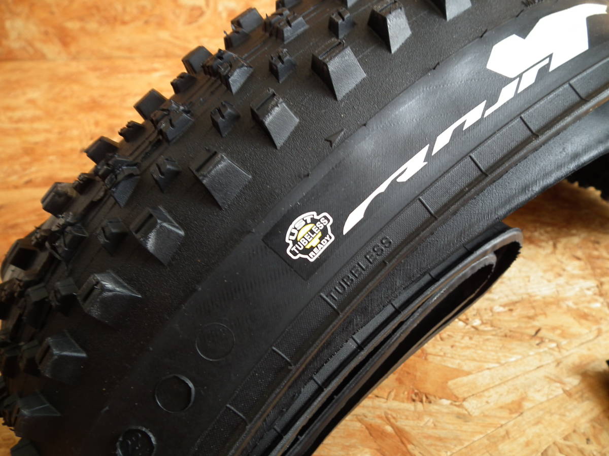大人も着やすいシンプルファッション CROSSMAX MAVIC(マビック) QUEST