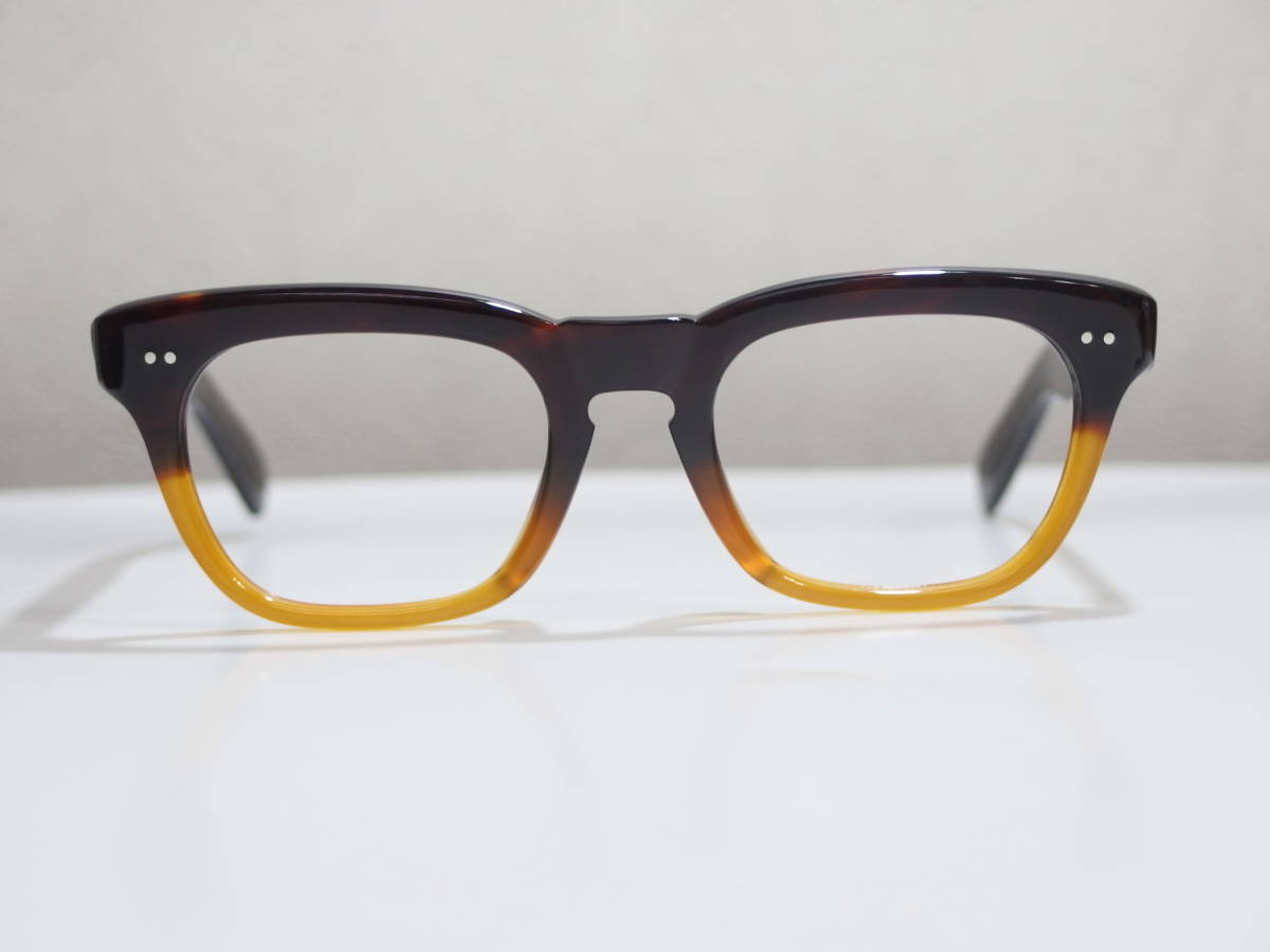 [ price . negotiations welcome ][ rare new goods * popular now manner retro ] top class domestic production meat thickness book@ tortoise shell * white .& Toro . two-tone glasses * popular futoshi Temple *be coat settled 1941]