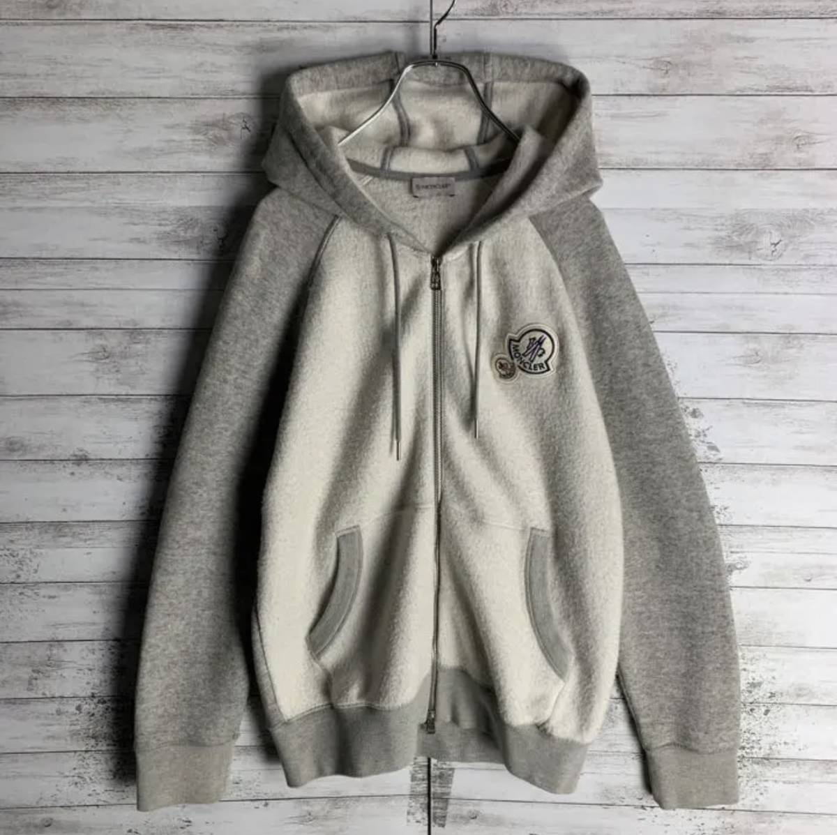 定価10万円 即完売 MONCLER モンクレール MAGLIA CARDIGAN ZIP-UP HOODIEダブルワッペン 刺繍 ロゴフリース  起毛パーカー Mサイズ