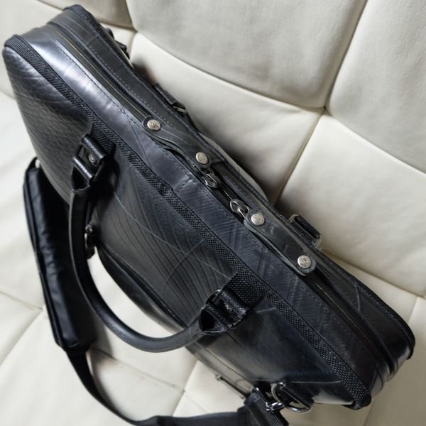 定価27,192円 シール ブリーフケース waterproof 2WAYビジネスバッグ ショルダーバッグ PS-064 SEAL 日本製 タイヤチューブ シール SEAL日本製タイヤチューブ 2WAYショルダーバッグ トートバッグ