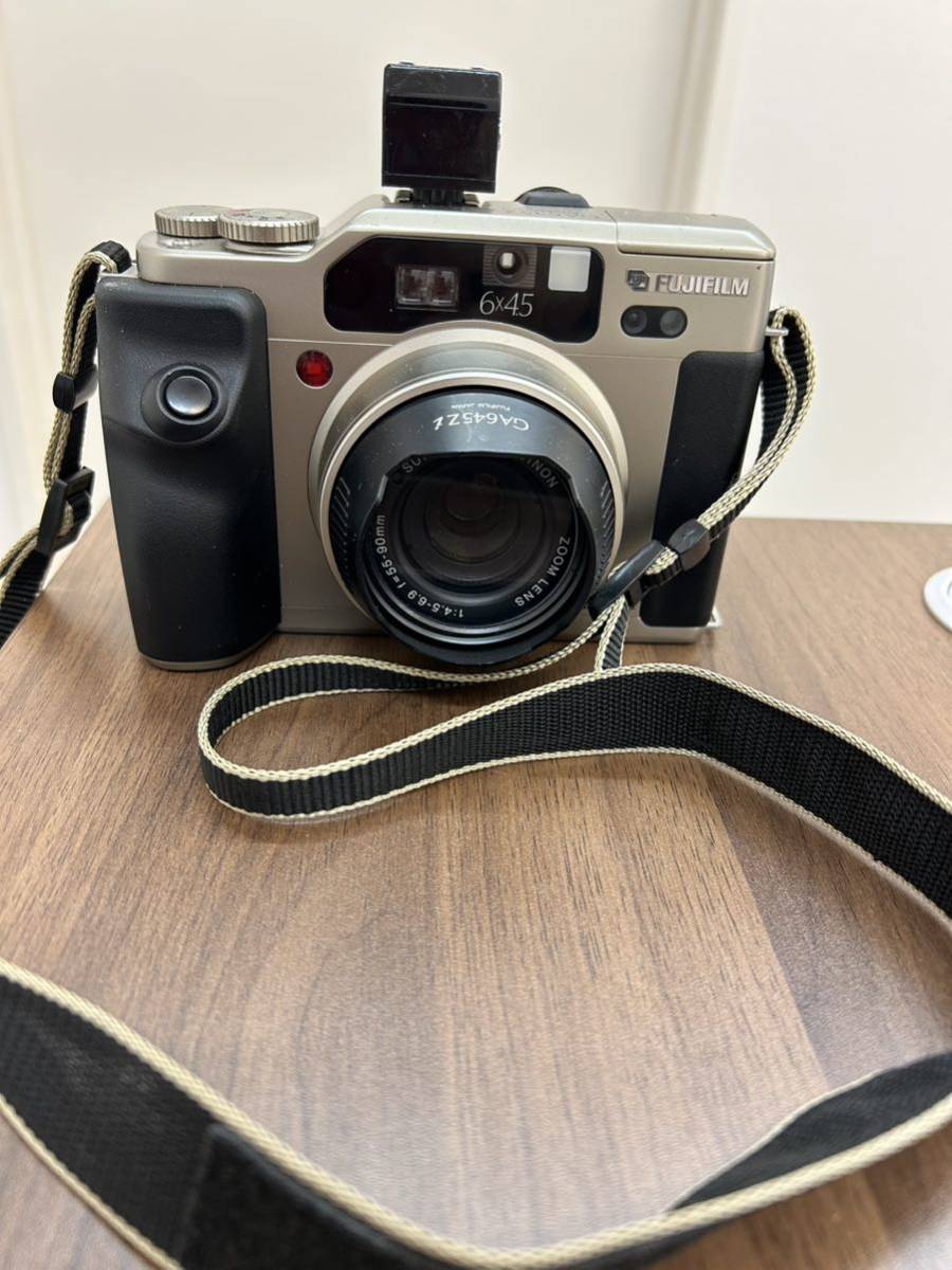 素晴らしい価格 Professional GA645Zi フィルムカメラ 富士フィルム