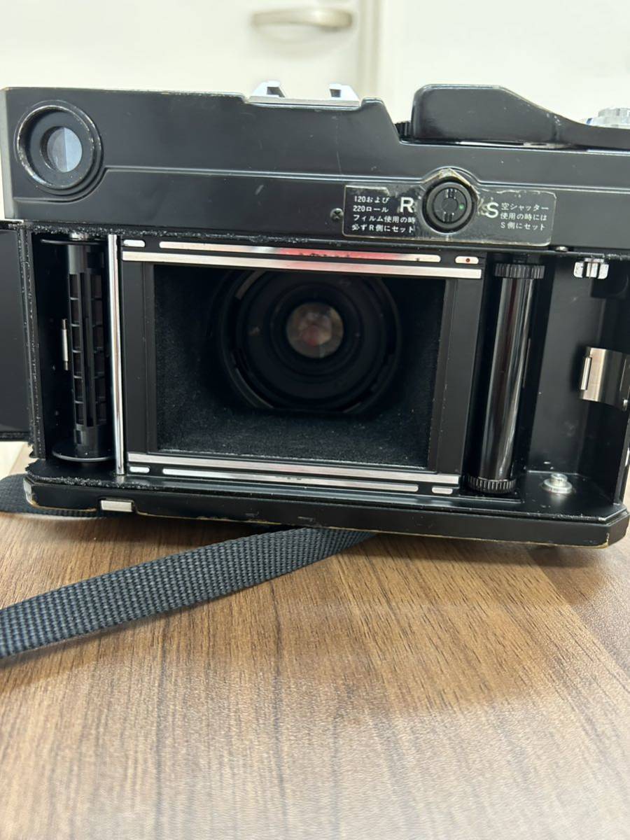 FUJICA フジカ GL690 Professional ブラックフィルムカメラ 1 FUJICA フジカ GL690 Professional ブラックフィルムカメラ 1