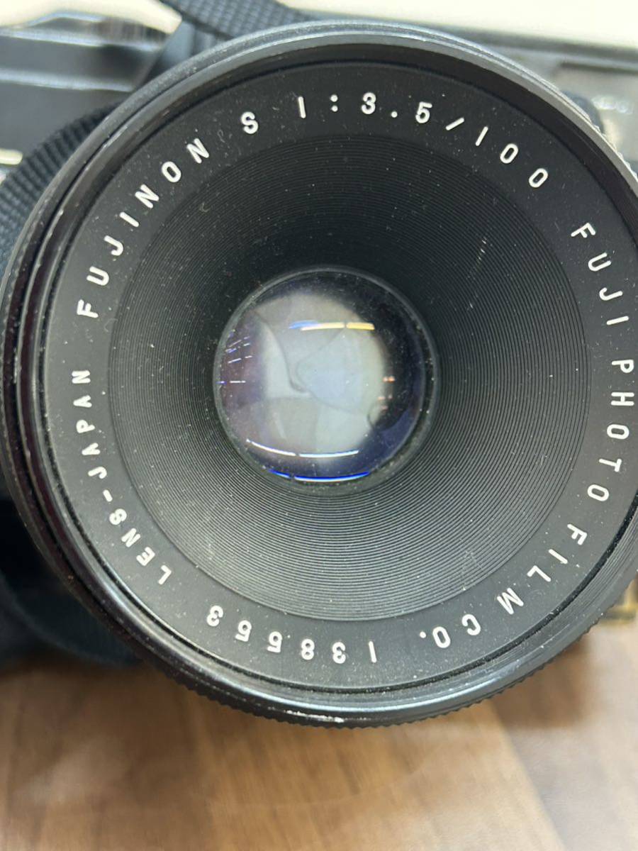 FUJICA フジカ GL690 Professional ブラックフィルムカメラ 1 FUJICA フジカ GL690 Professional ブラックフィルムカメラ 1