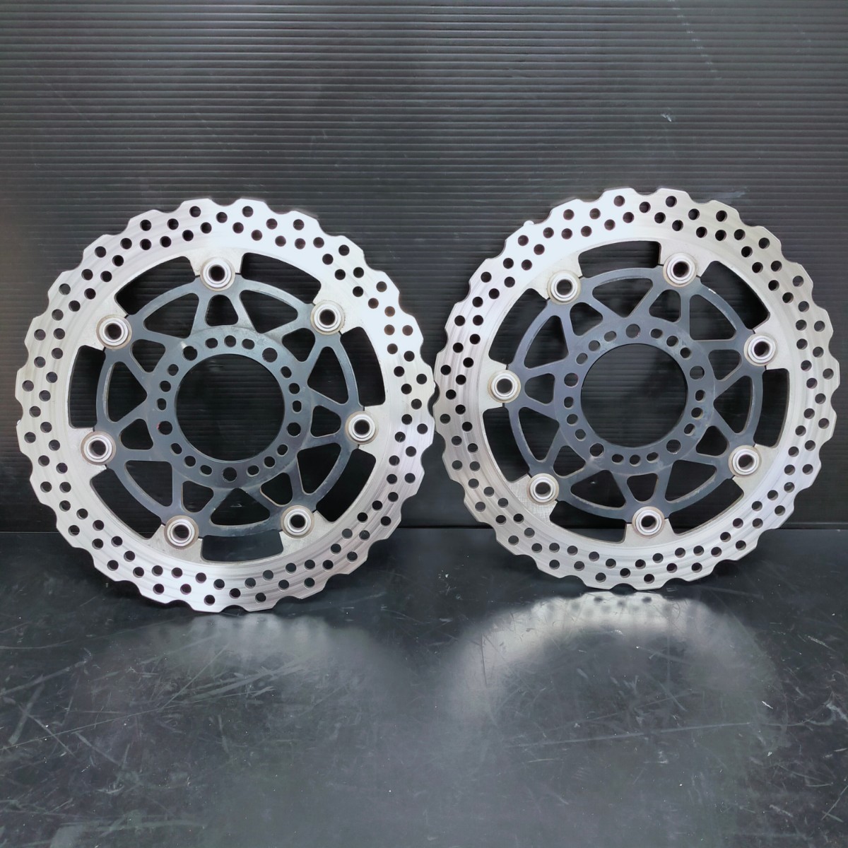 カワサキKawasaki ZRX1200DAEG 純正フロントディスクローター カワサキKawasaki ZRX1200DAEG 純正フロントディスクローター