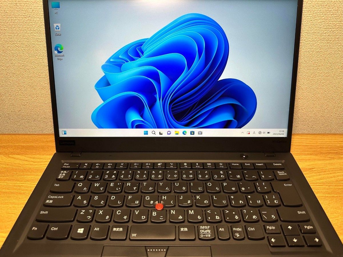 Lenovo X1 Carbon Corei7-8550 サクサク動き