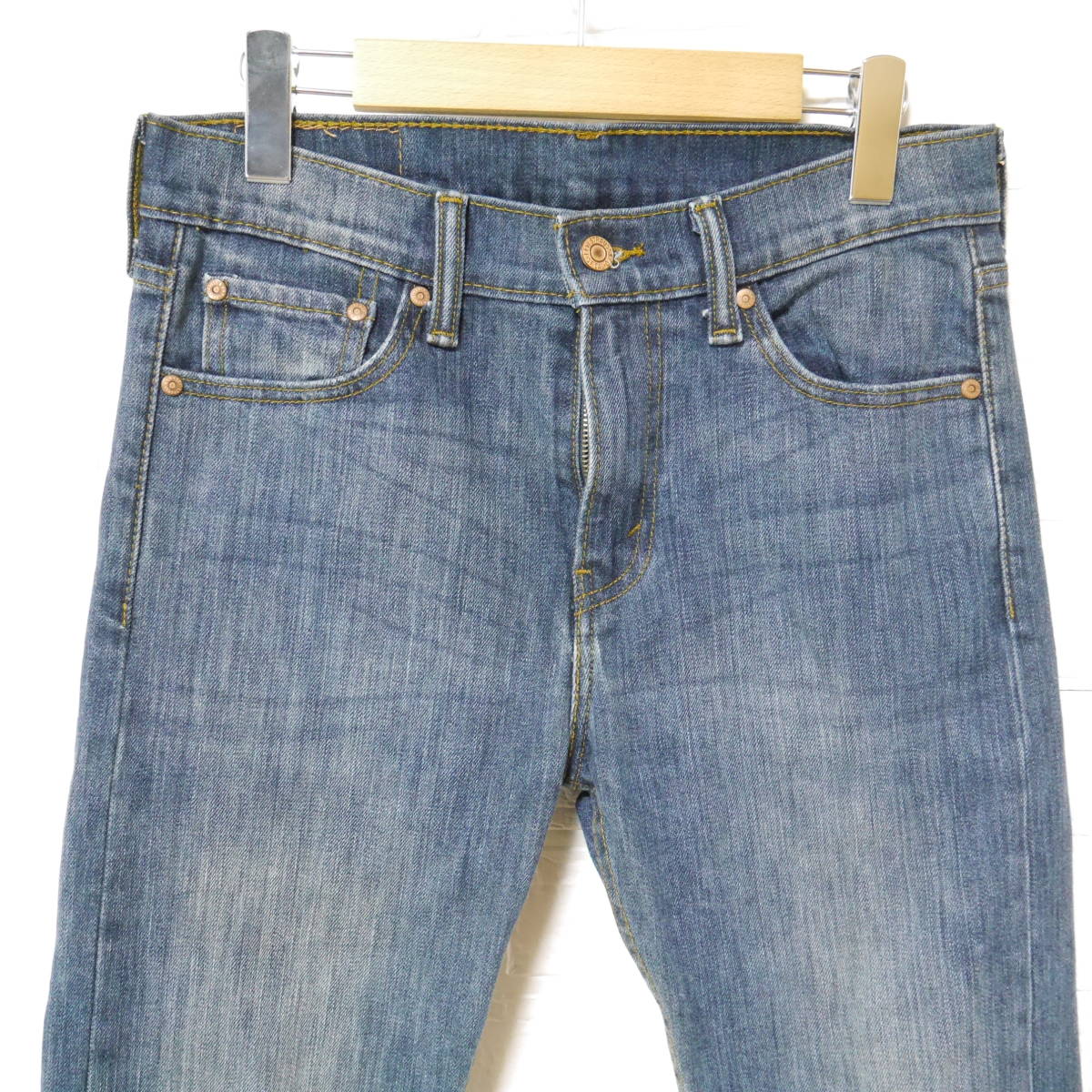 A659 ◇ Levi's | リーバイス　ジーンズ　青　中古　サイズ２９/３２_画像3