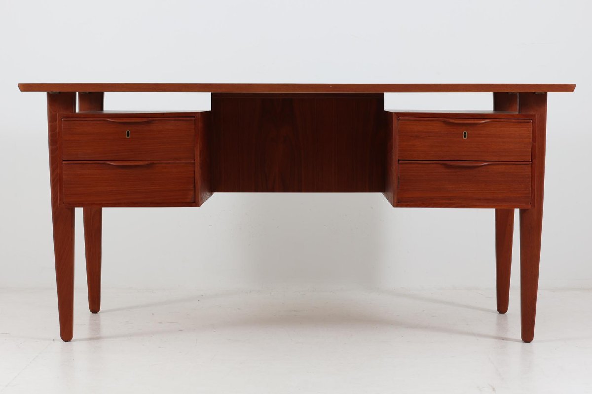  Дания производства с тумбами с обеих сторон стол / стол щеки материал Северная Европа мебель Vintage 