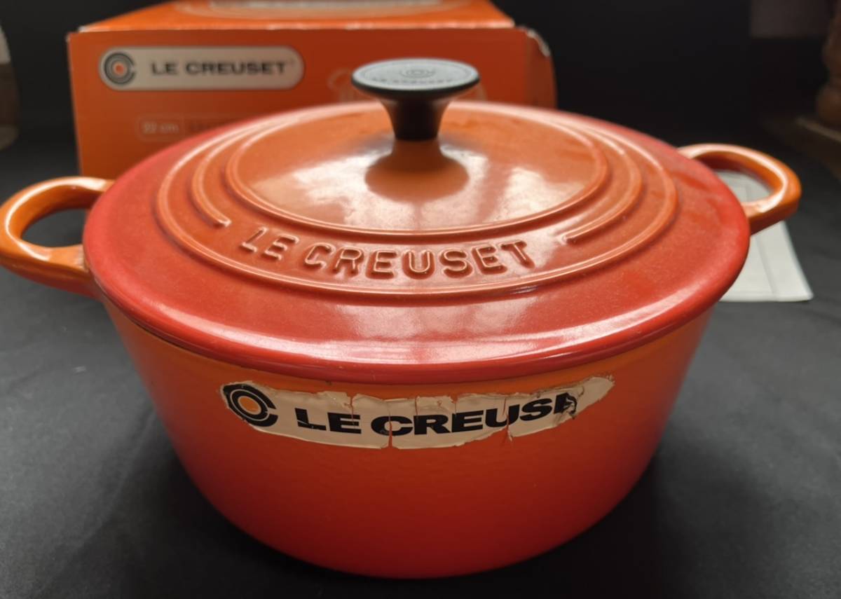 中古 USED ル・クルーゼ Le Creuset ココット・ロンド 22cm オレンジ 鋳物 ホーロー鍋 調理 料理 鍋 キッチン クッキング クッカー