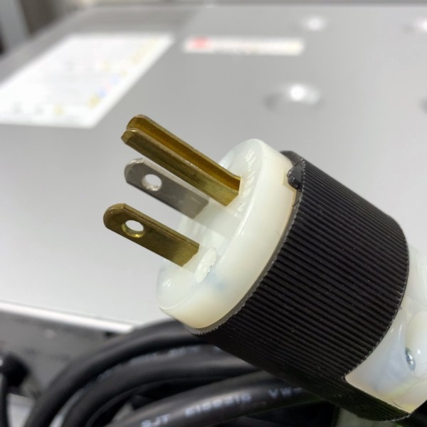 初回限定】 Smart-UPS 無停電電源装置 APC 保証無し 現状品 @S1108