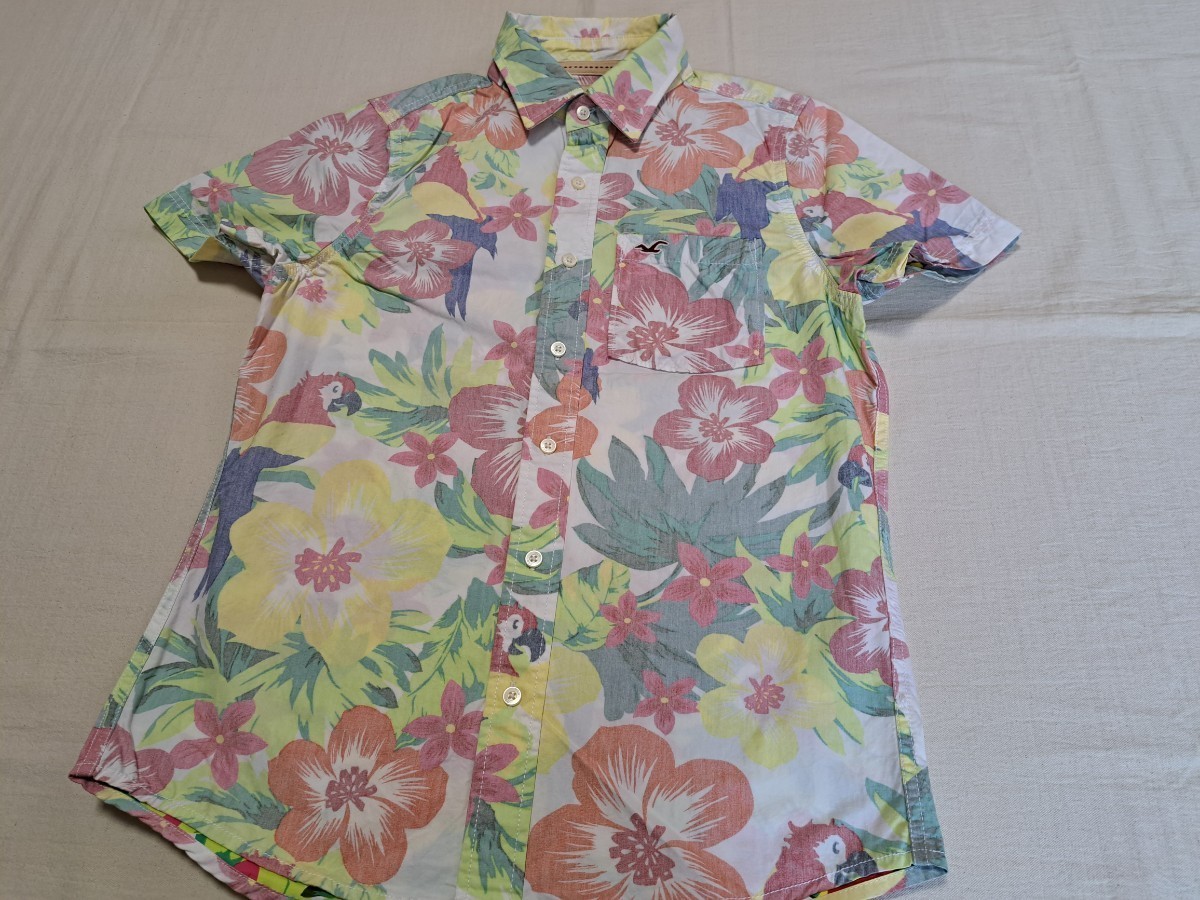 #HOLLISTER CALIFORNIA (li bar Sprint ) tropical aloha shirt parrot / hibiscus pattern Hollister OLD SURF[M-S size corresponding ]#