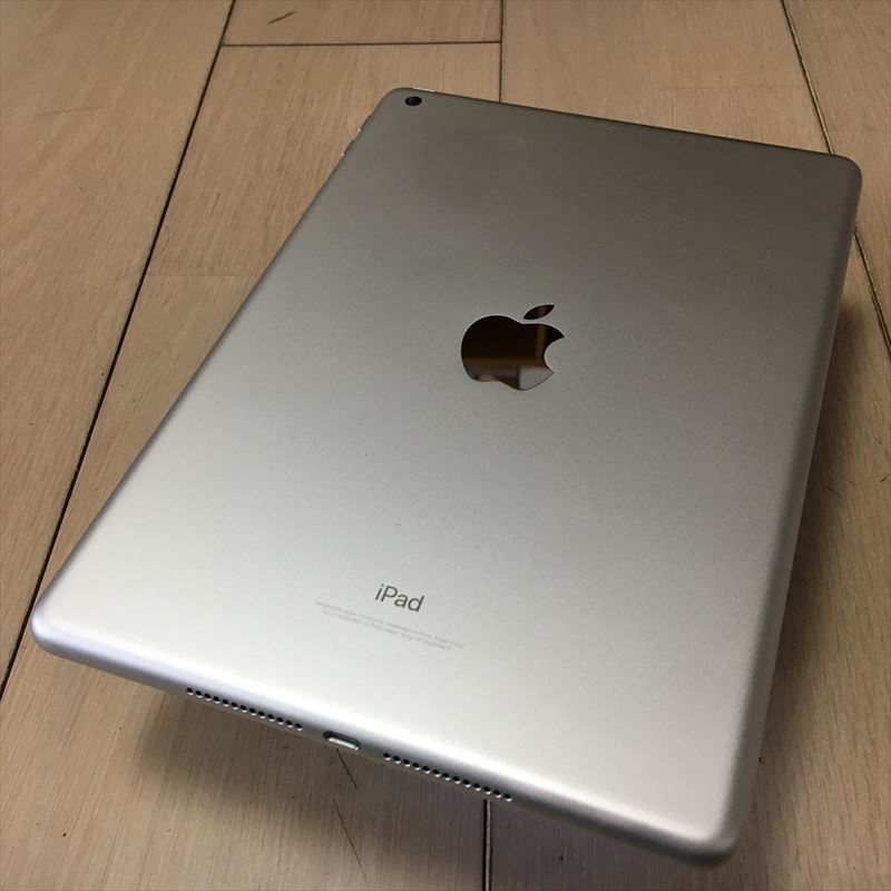 期間限定 11日まで! 843)Apple iPad 第5世代 WiFi 32GB シルバー 9.7