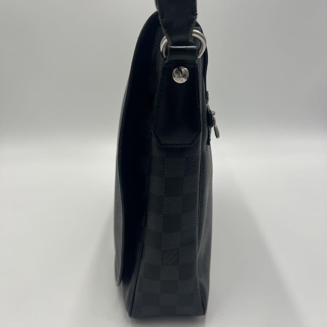 LOUIS VUITTON ルイヴィトン ダニエル レンツォ グラフィット