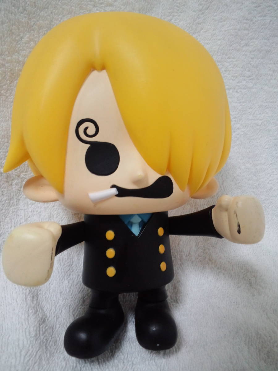 新品【ONE PIECE】海賊王Sanji Soft Vinyl·圖新文章垃圾展。    原文:新品【ONE PIECE 】ワンピース　サンジ　ソフビ・フィギュア　新品ジャンク出品です。