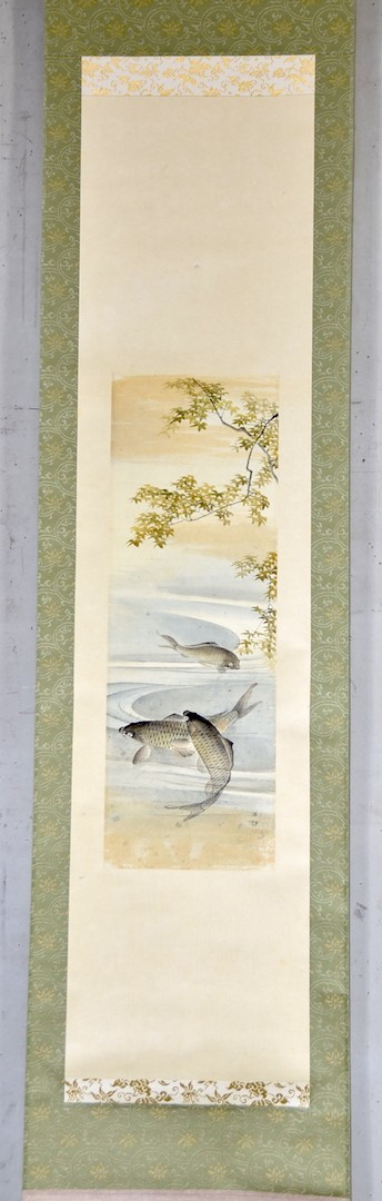 [. work ]. less [ common carp ] hanging scroll Japanese picture animal picture . leaf flour book@ pcs . coloring in box y92270052
