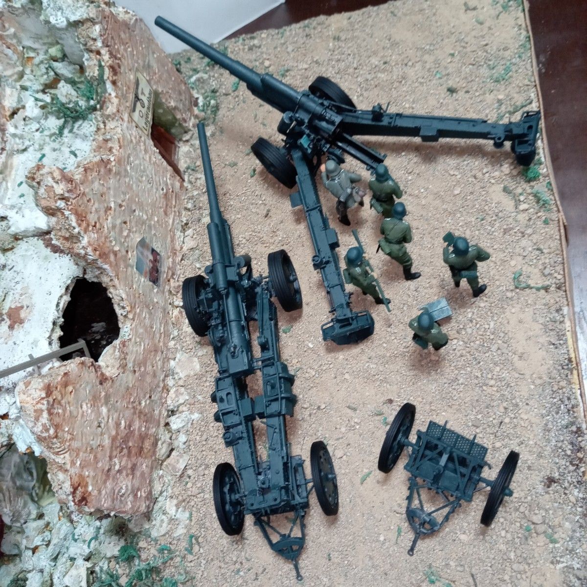 ドイツ軍大砲2門 ドラゴン 1/35 ジオラマ用|Yahoo!フリマ(旧 ドイツ軍大砲2門 ドラゴン 1/35 ジオラマ用|Yahoo!フリマ(旧