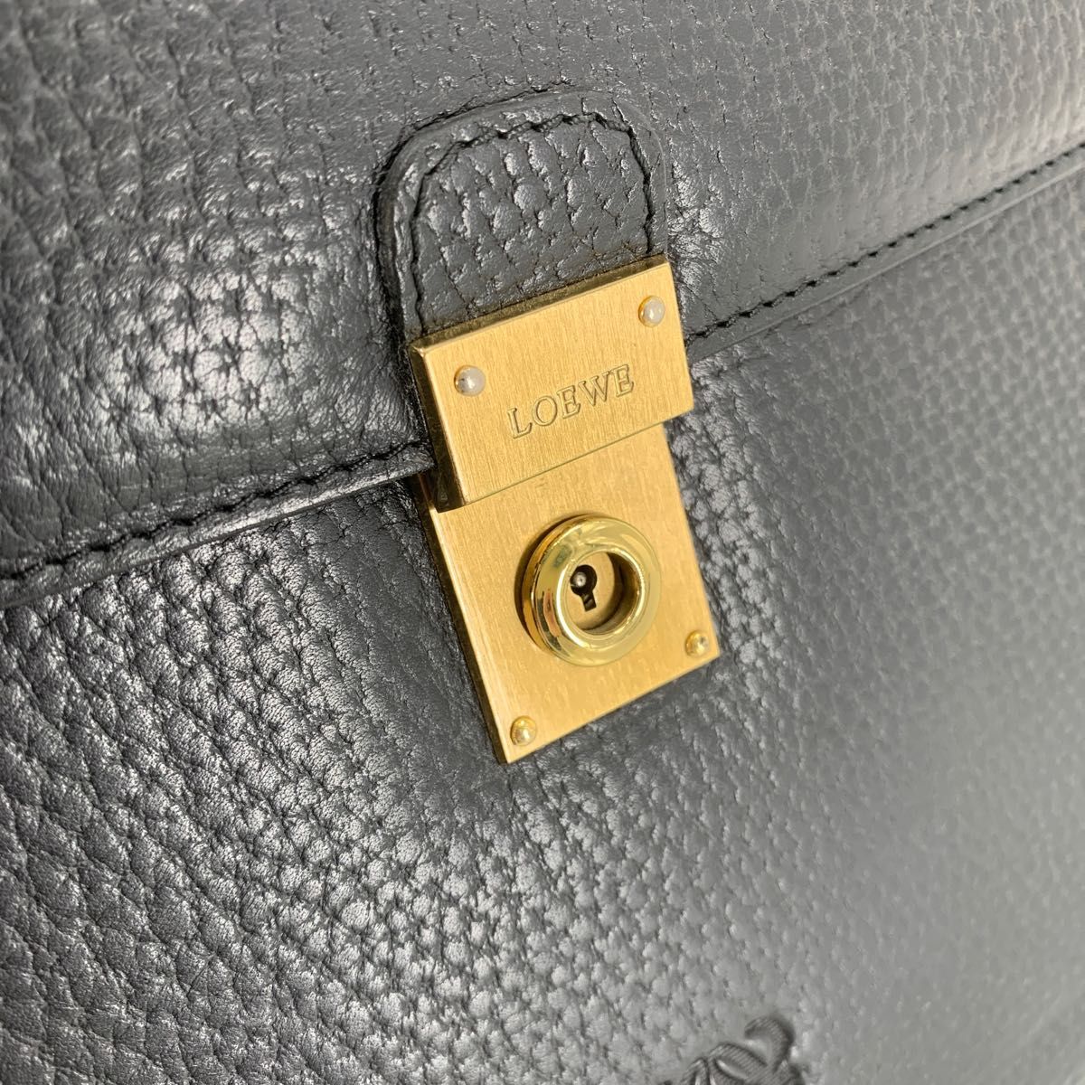 極美品】ロエベ LOEWE アナグラム シュリンクレザー ビジネスバッグ
