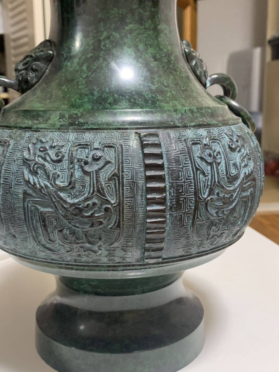 唐物◆時代物　銅製　饕餮紋　双耳大花瓶環付き_画像3