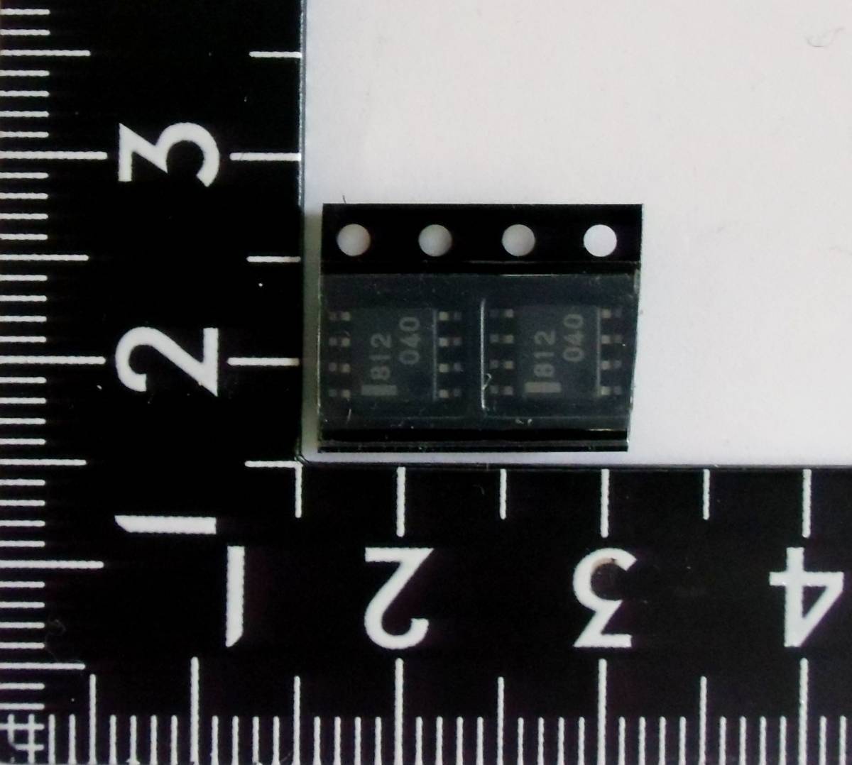 [200個セット] NEC UPC812G2-E1 ●LF412低ノイズ改良品 ■高安定性J-FET入力デュアルオペアンプ_リールからのカットテープ品になります。