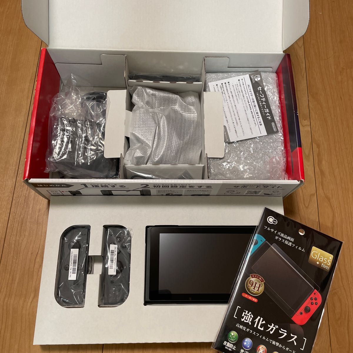 5162【液晶傷なし】新型Nintendo Switch グレー 欠品なし 2019年 5162【液晶傷なし】新型Nintendo Switch グレー 欠品なし 2019年