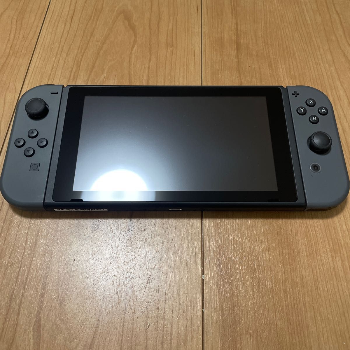 5162【液晶傷なし】新型Nintendo Switch グレー 欠品なし 2019年 5162【液晶傷なし】新型Nintendo Switch グレー 欠品なし 2019年