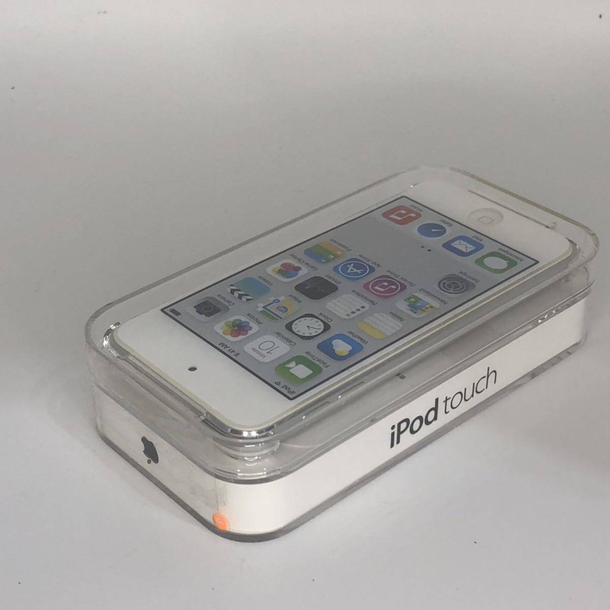 ☆未使用☆Apple iPod touch 第5世代 32GB ホワイトシルバー MD720J/A